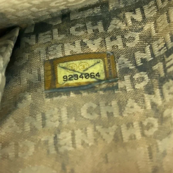 CHANEL 🌹SOLD🌹 - Picture 4 of 17